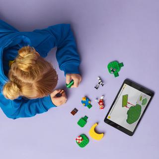 LEGO®   77053 Osservando le stelle con Celeste 