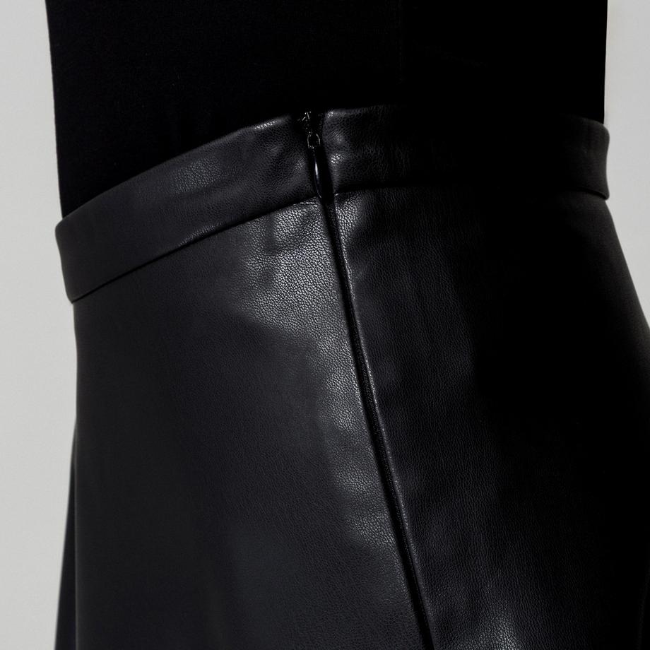 EDITED Rock aus Kunstleder  