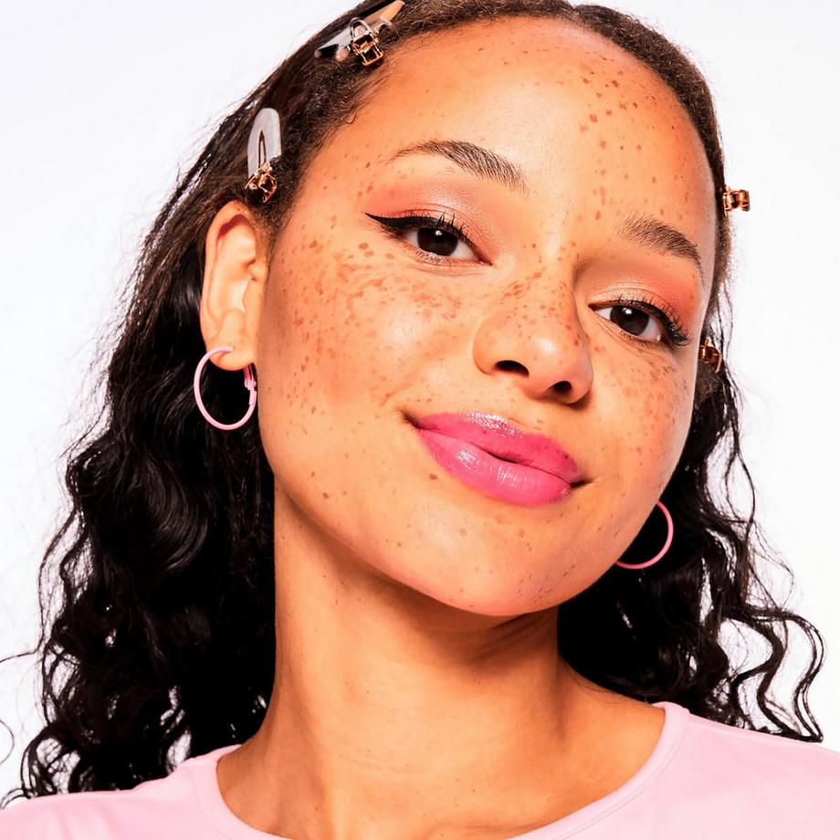 essence Juicy Bomb Glossy Butter Balm 