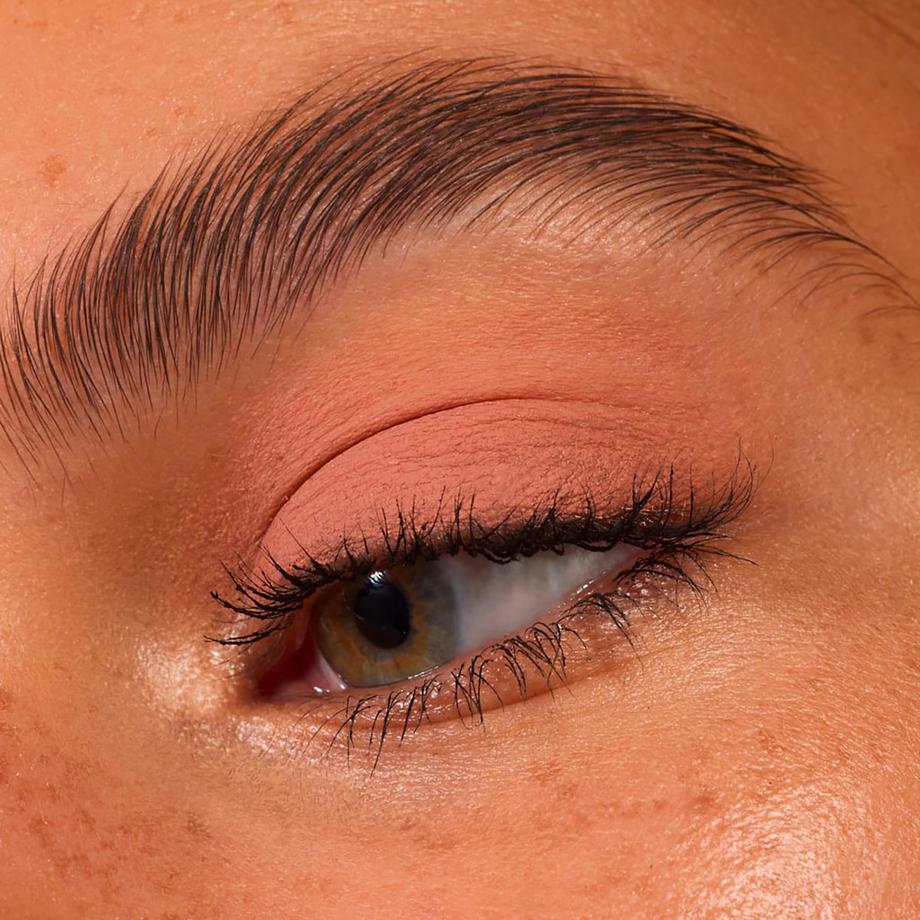 essence  Matte Liquid Eyeshadow 