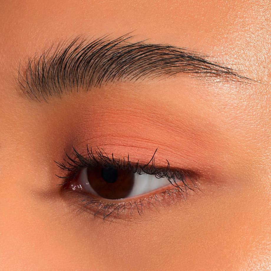 essence  Matte Liquid Eyeshadow 