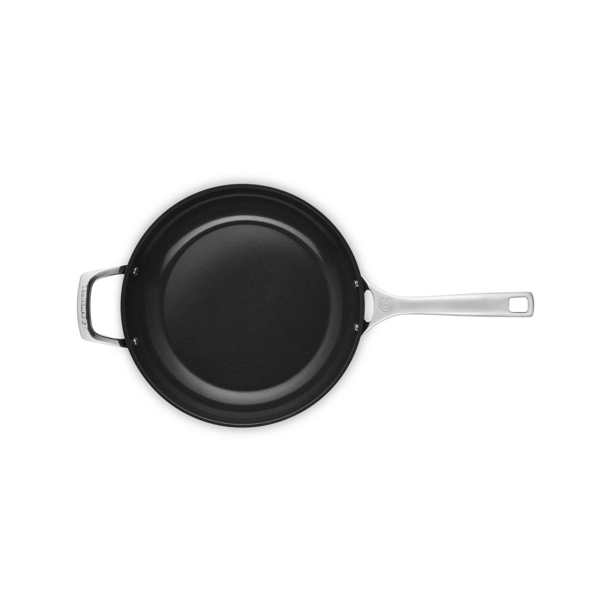 LE CREUSET Sauteuse Essential 