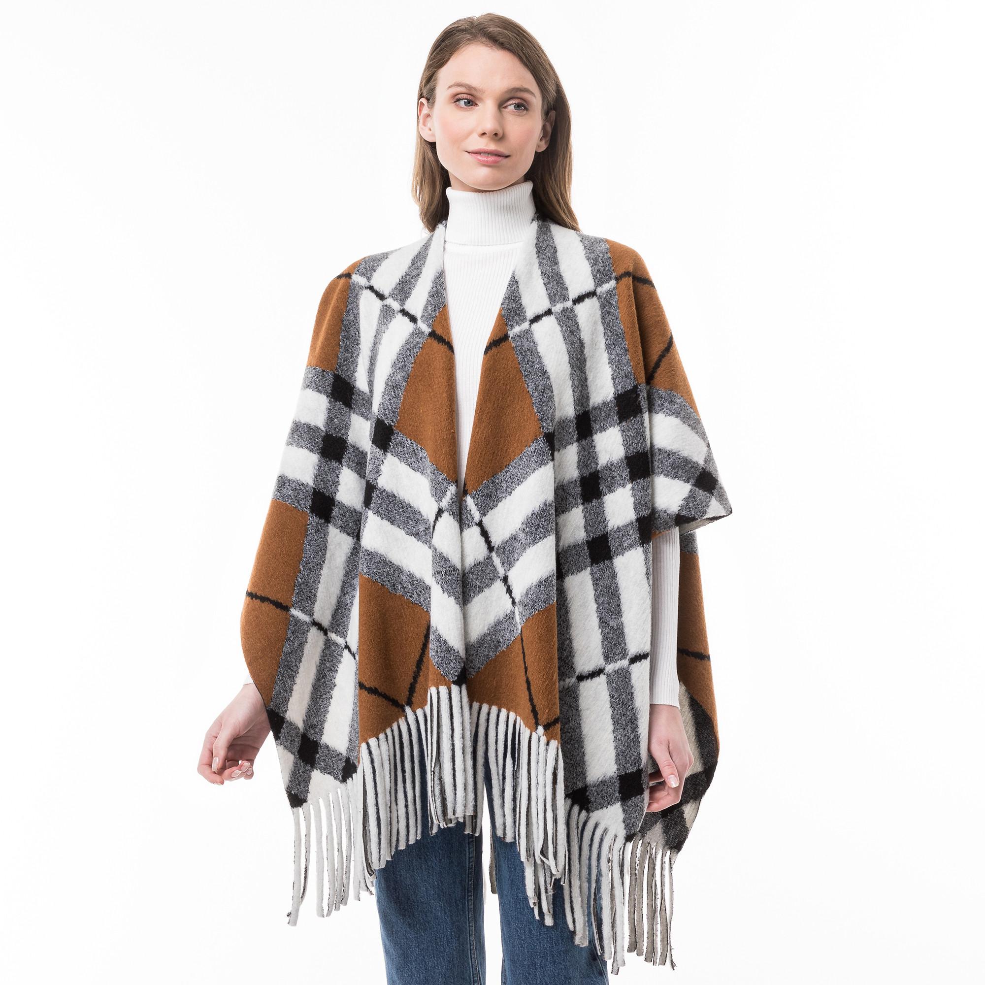 Manor Woman  Poncho 