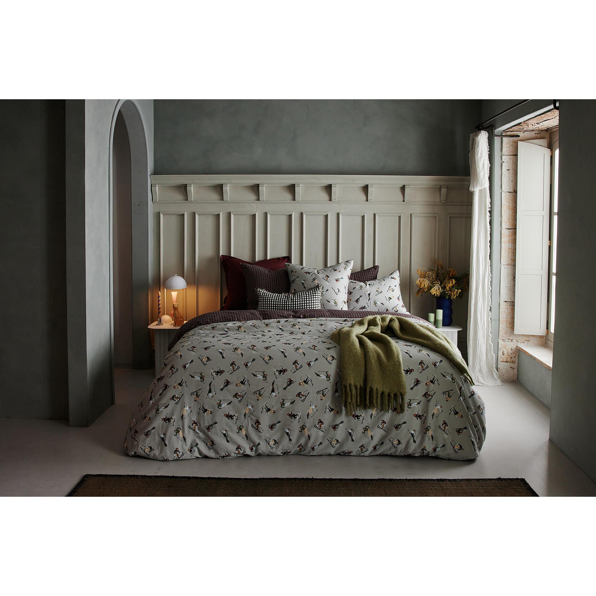 Olivier Desforges Hors Piste Kissenbezug mit Skifahrer-Muster  