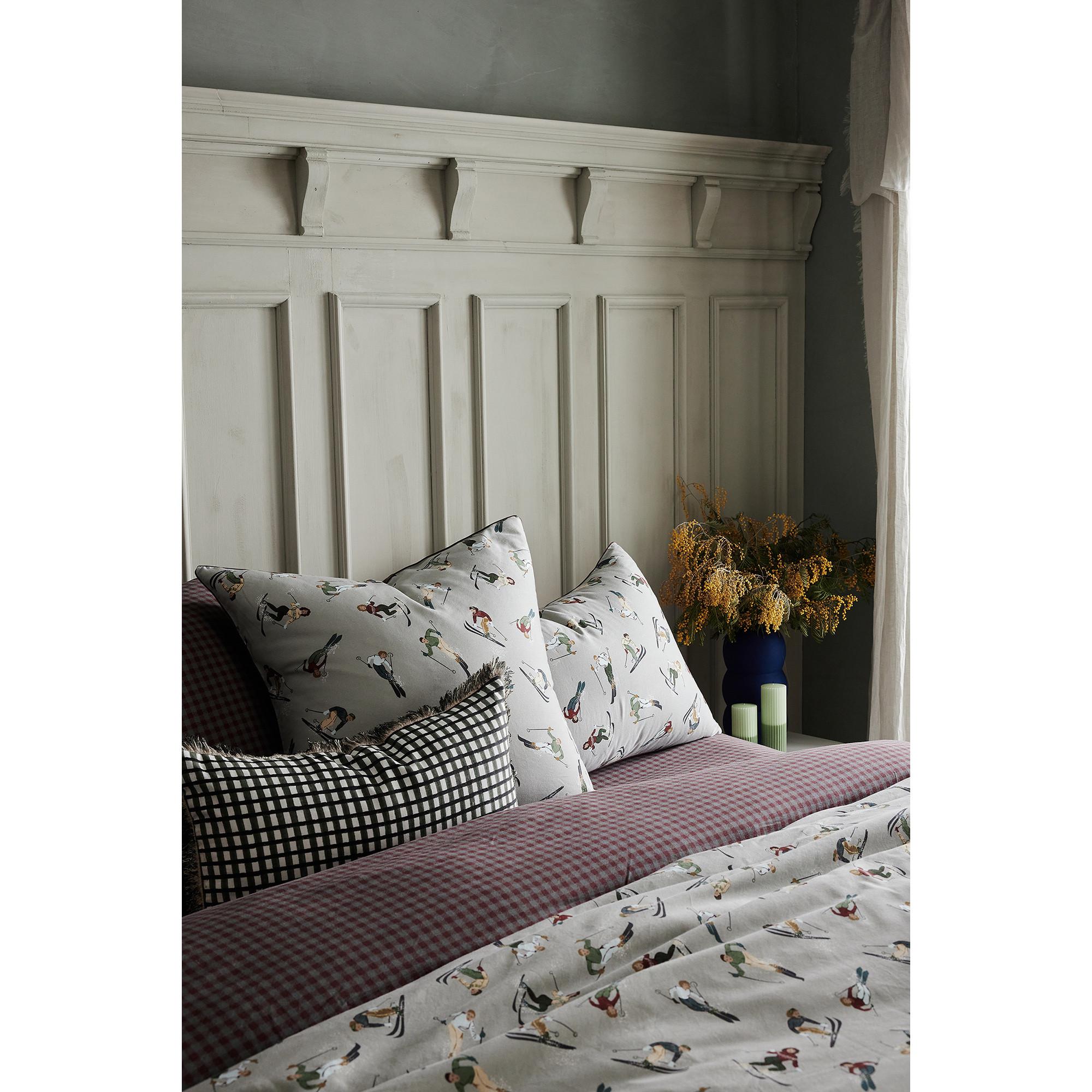 Olivier Desforges Hors Piste Kissenbezug mit Skifahrer-Muster  