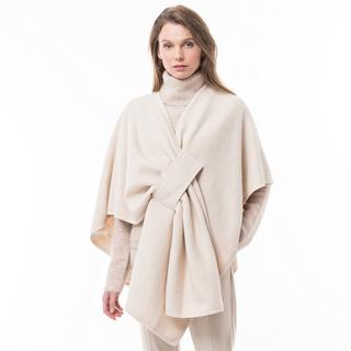 Manor Woman  Poncho 