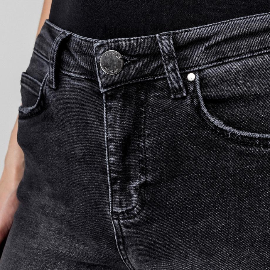 Manor Woman Slim Fit Jeans  