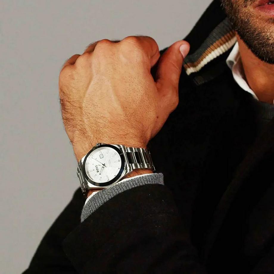 BOSS STRIKE Analoguhr 