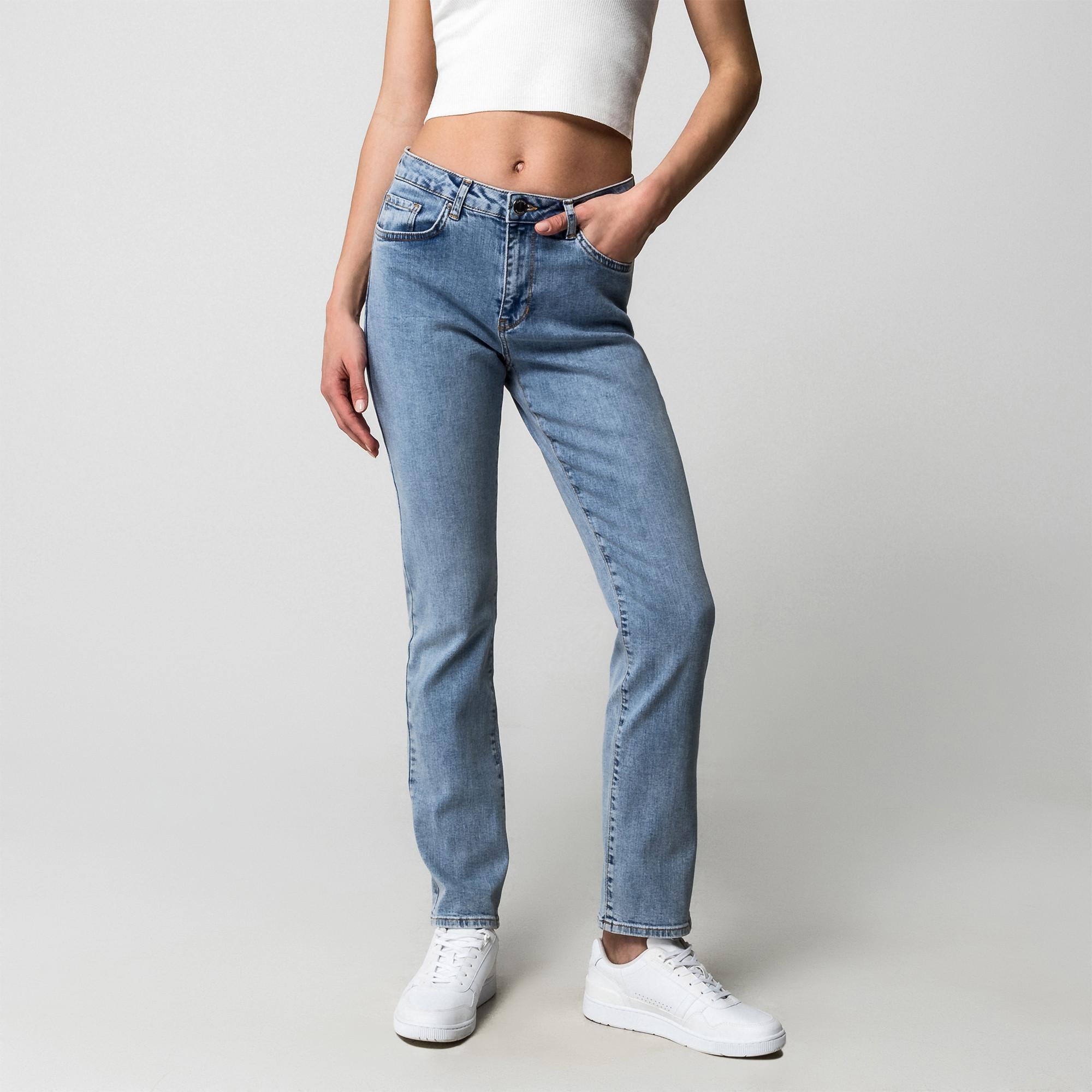 Manor Woman High Waist Relaxed Fit Jeans  