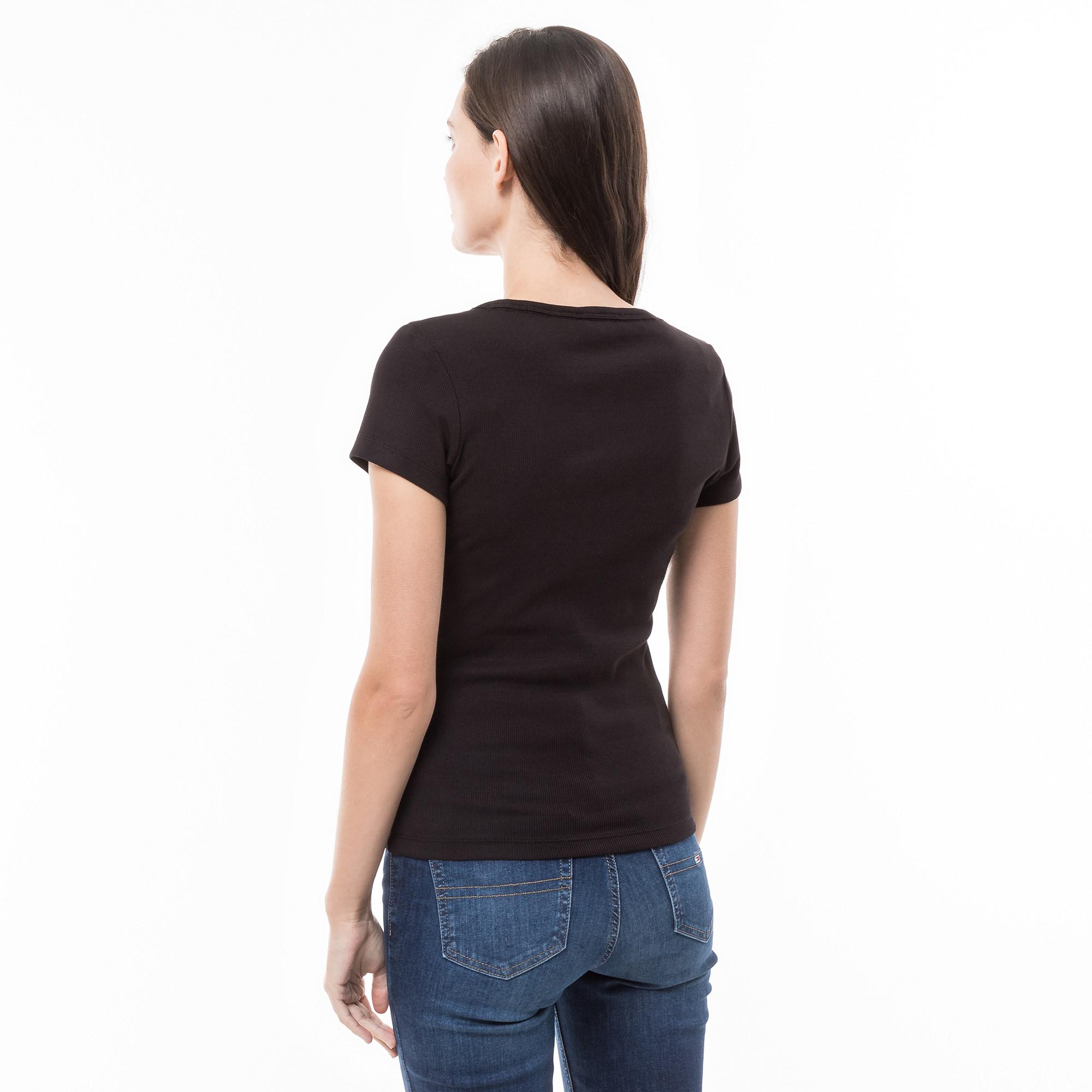 TOMMY JEANS TJW Slim Essential Geripptes V-Ausschnitt T-Shirt  