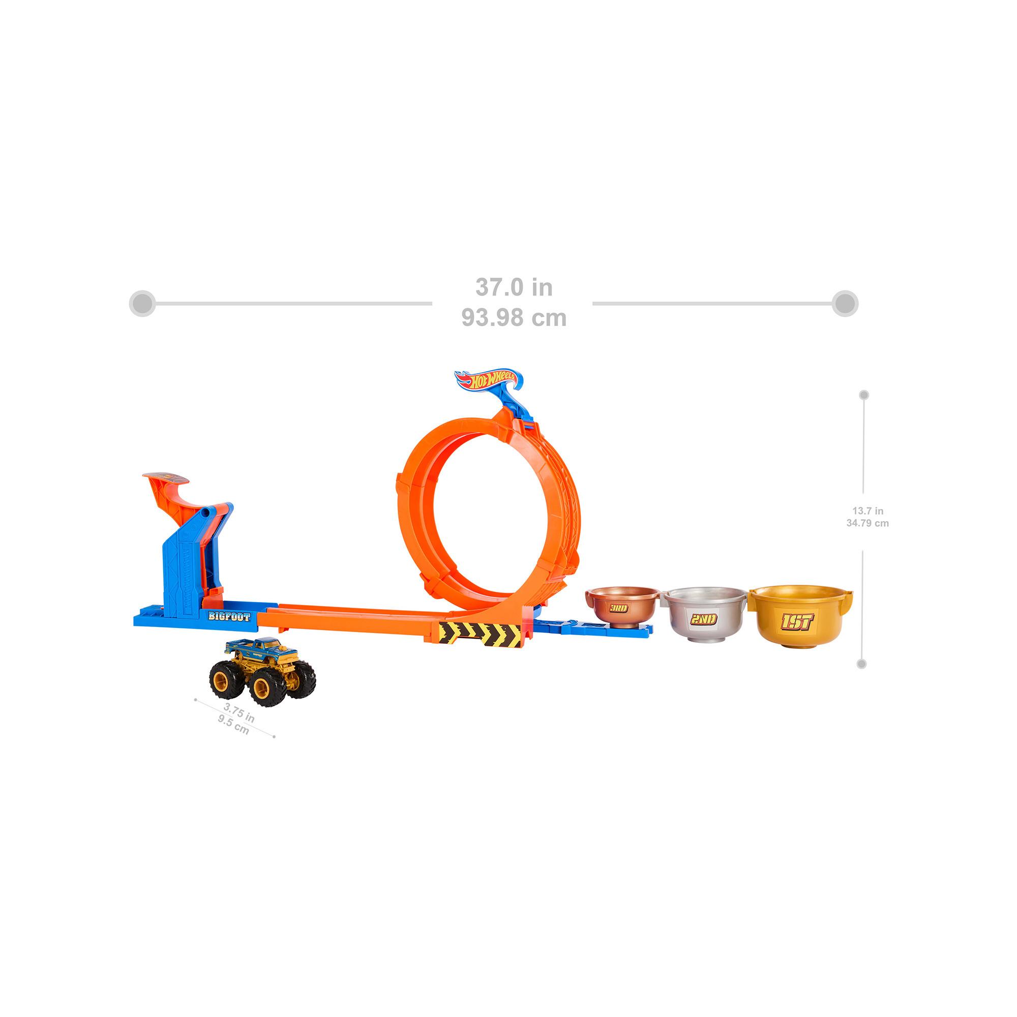 Hot Wheels  Monster Trucks Loop & Flip 