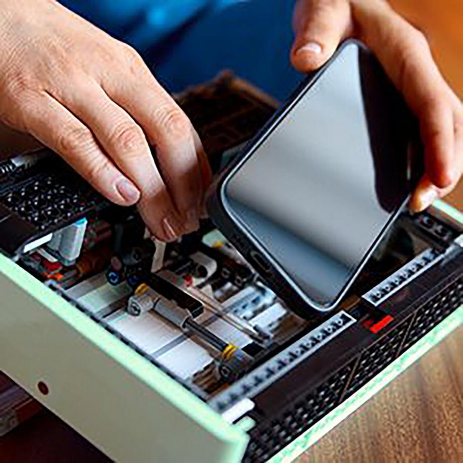 LEGO®  10334 Retro-Kofferradio 