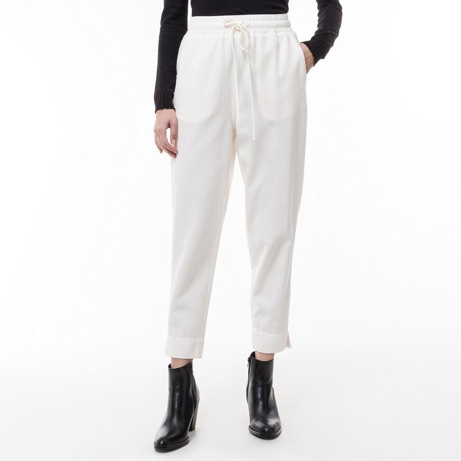 Manor Woman Tapered Relaxed Fit Hose  