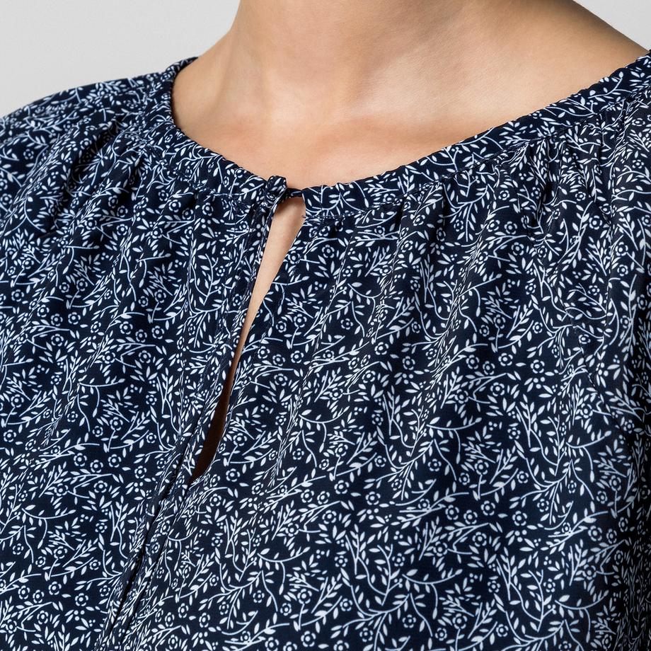 Manor Woman All-Over Print Bluse  