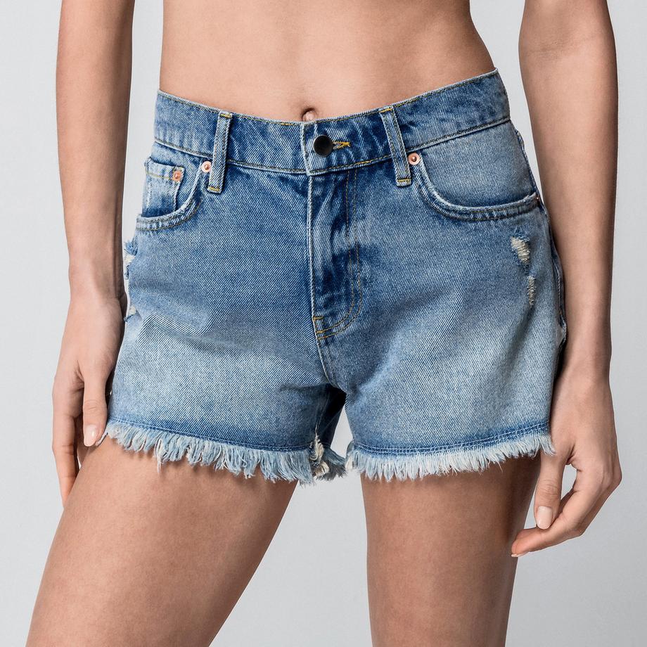 Manor Woman Denim Shorts Regular Fit  