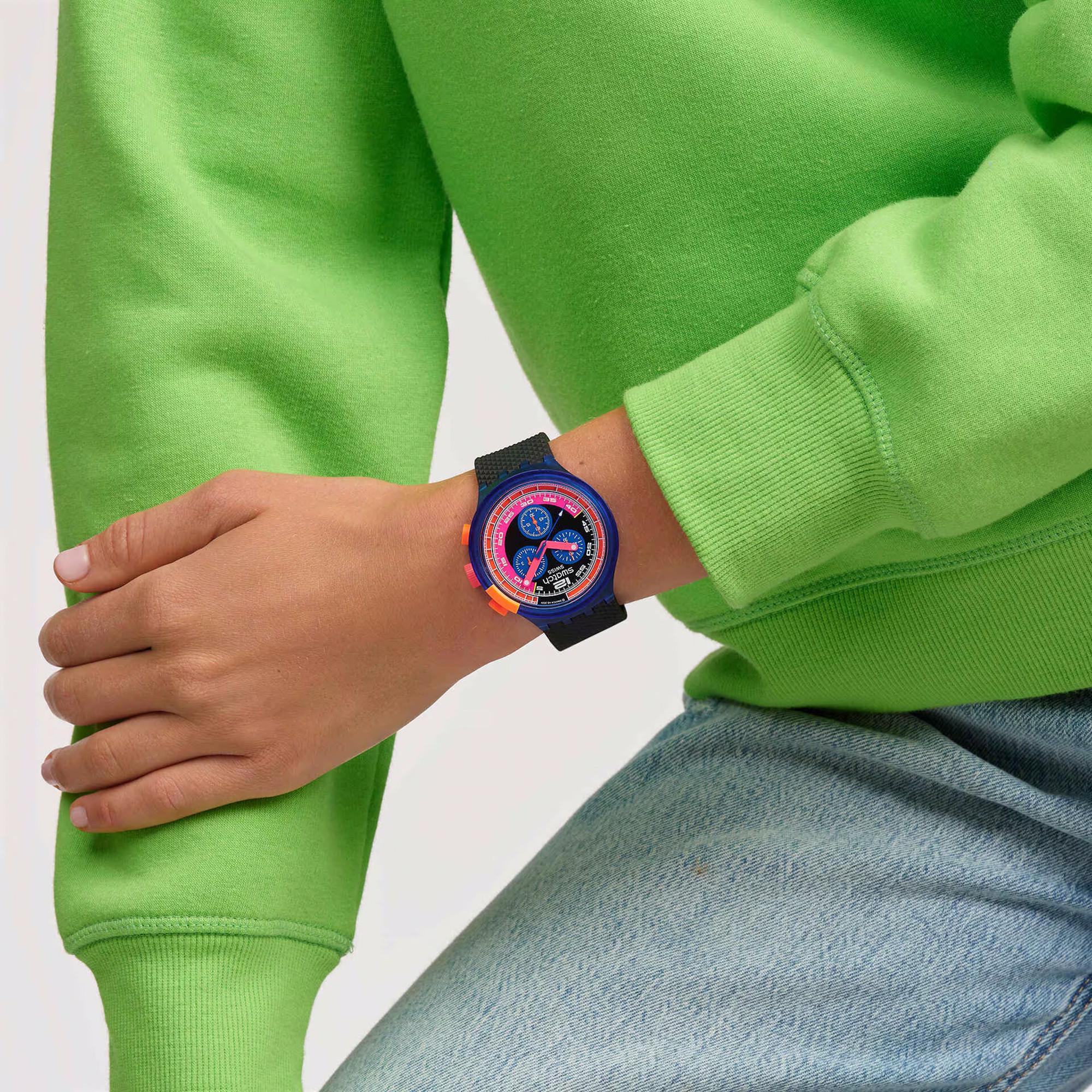 swatch NEON PARTY TO THE MAX Chronographe 