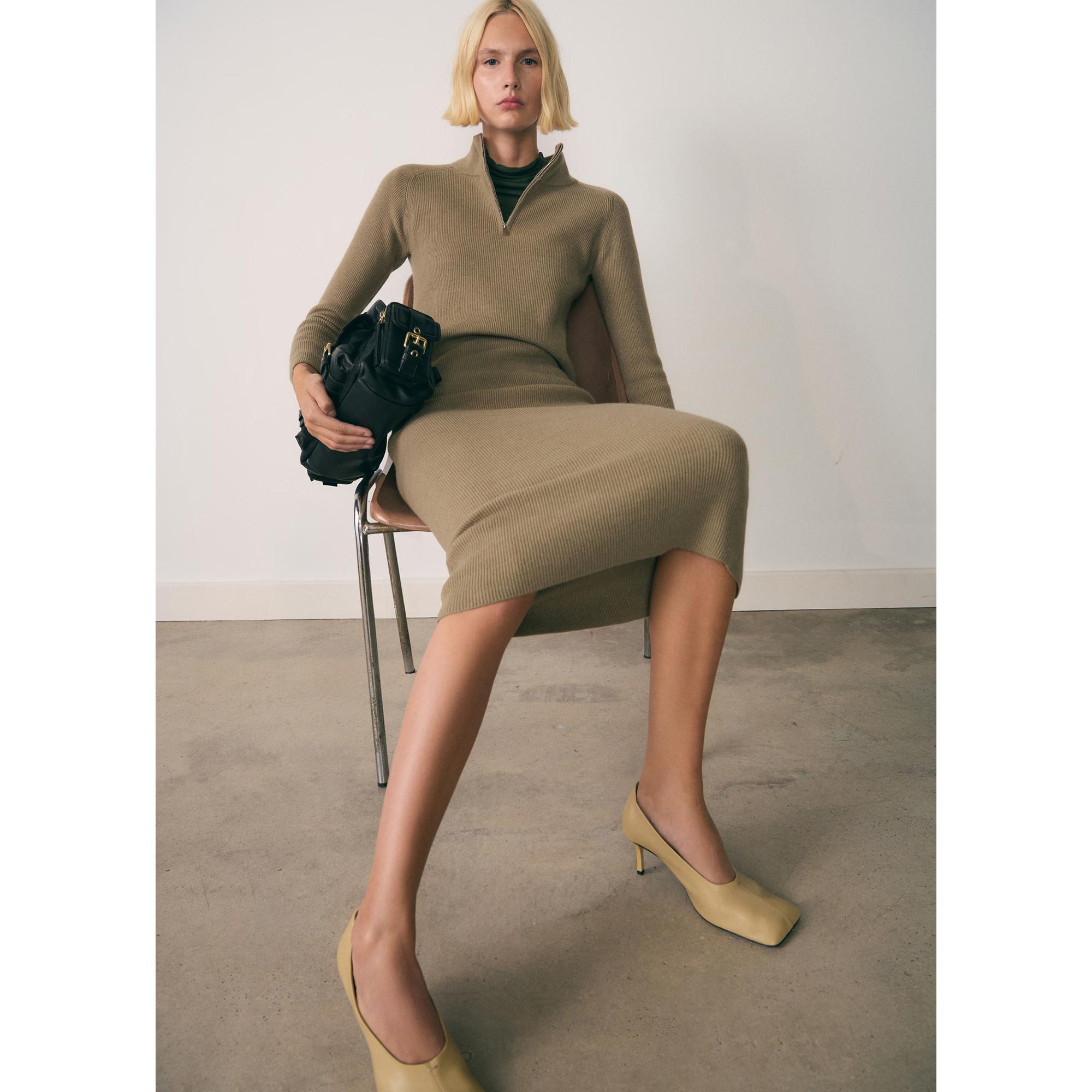 MANGO VLADI Rippstrick Slim Fit Midikleid  