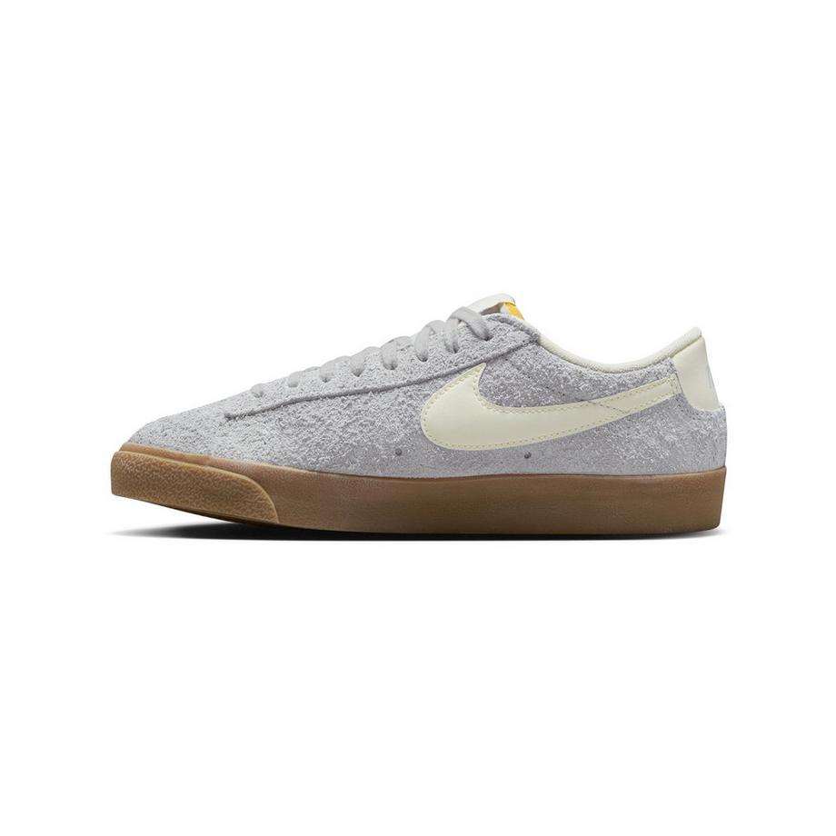 NIKE Wmns Blazer Lo'77 Vntg Sneakers, basses 