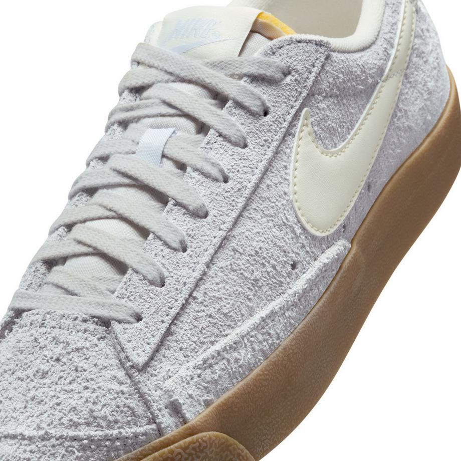 NIKE Wmns Blazer Lo'77 Vntg Sneakers, basses 