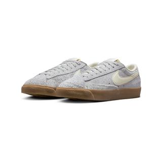 NIKE Wmns Blazer Lo'77 Vntg Sneakers basse 