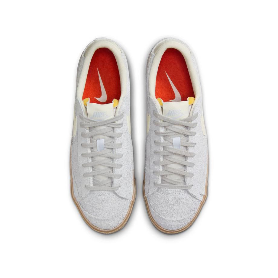 NIKE Wmns Blazer Lo'77 Vntg Sneakers, basses 