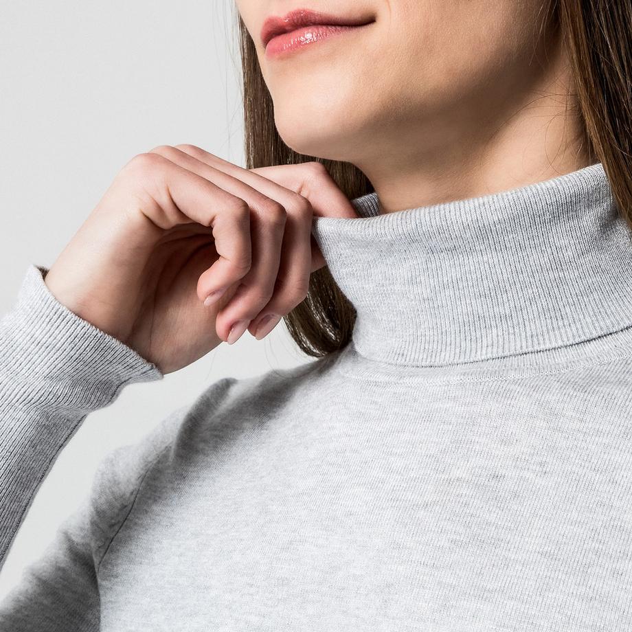 Manor Woman Maglione Dolcevita con Bottoni Decorativi  