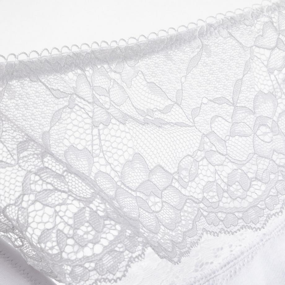 Manor Woman String en dentelle avec nœud  