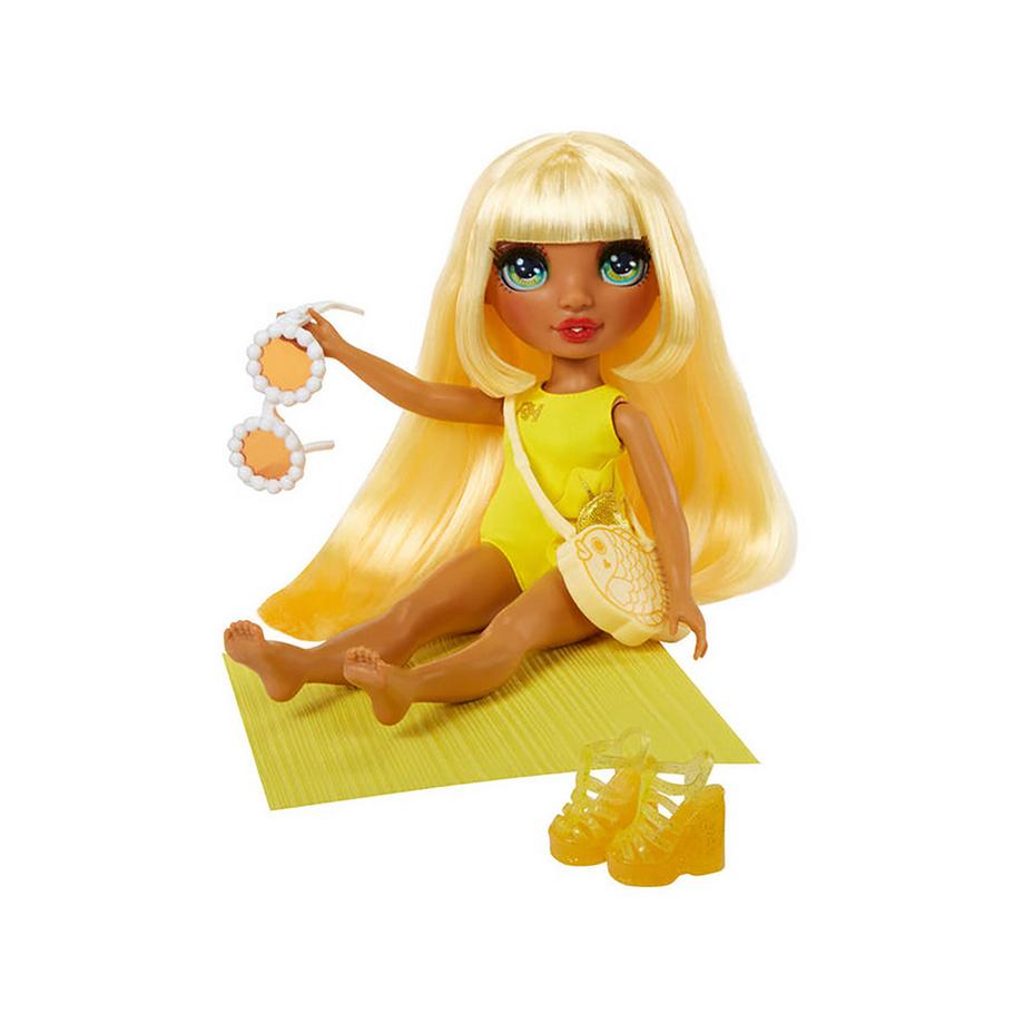 MGA  Rainbow High – Swim & Style Sunny Bambola 