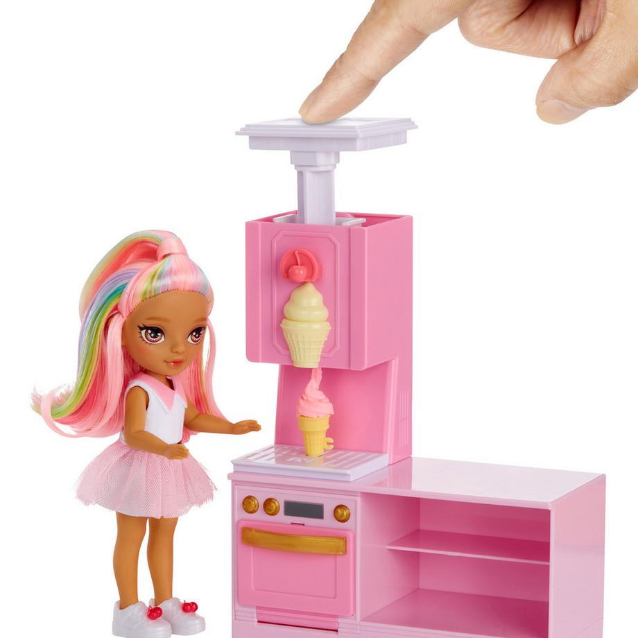 MGA  Rainbow High Little Dessert Shop with Kandy Playset 
