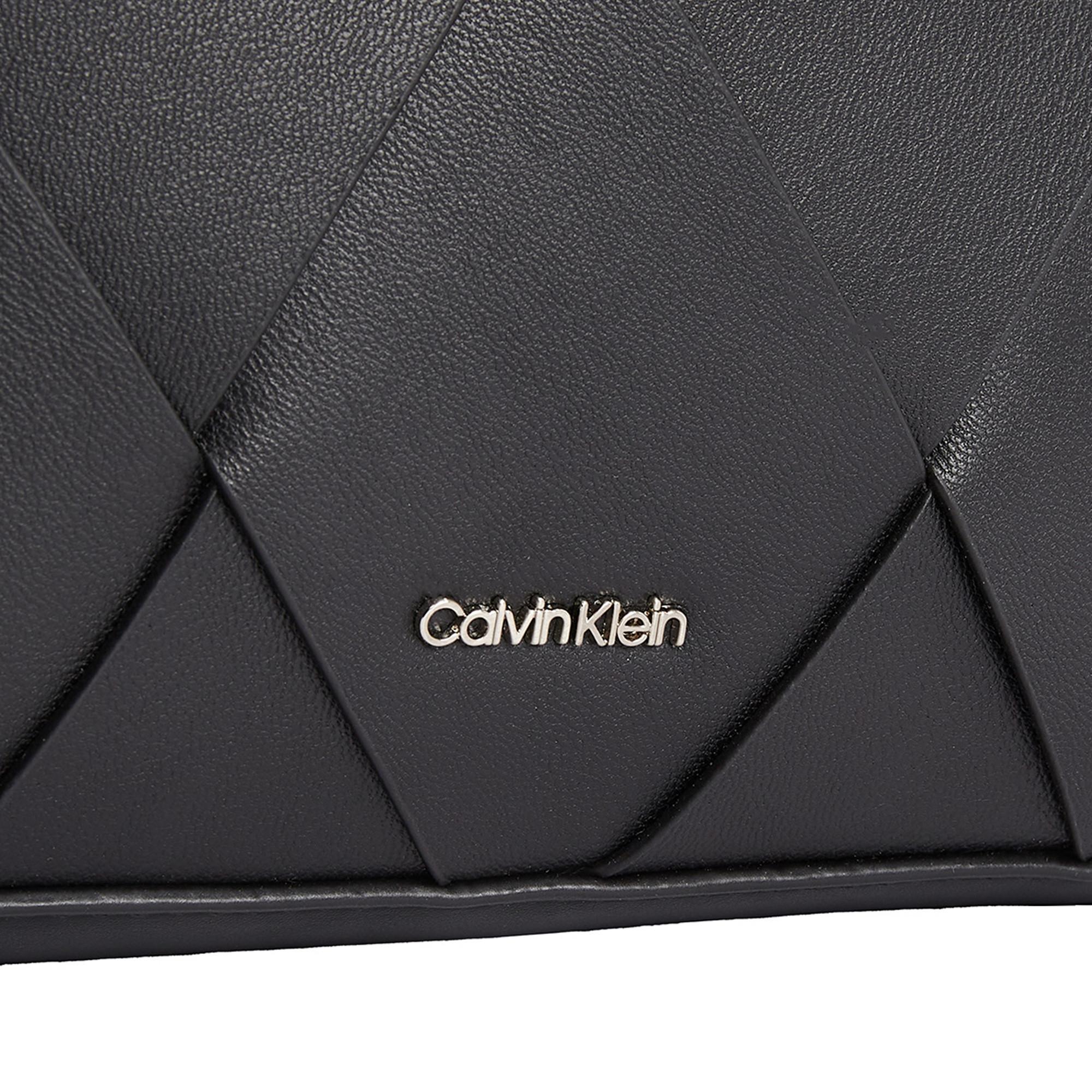 Calvin Klein Borsa a tracolla intrecciata  