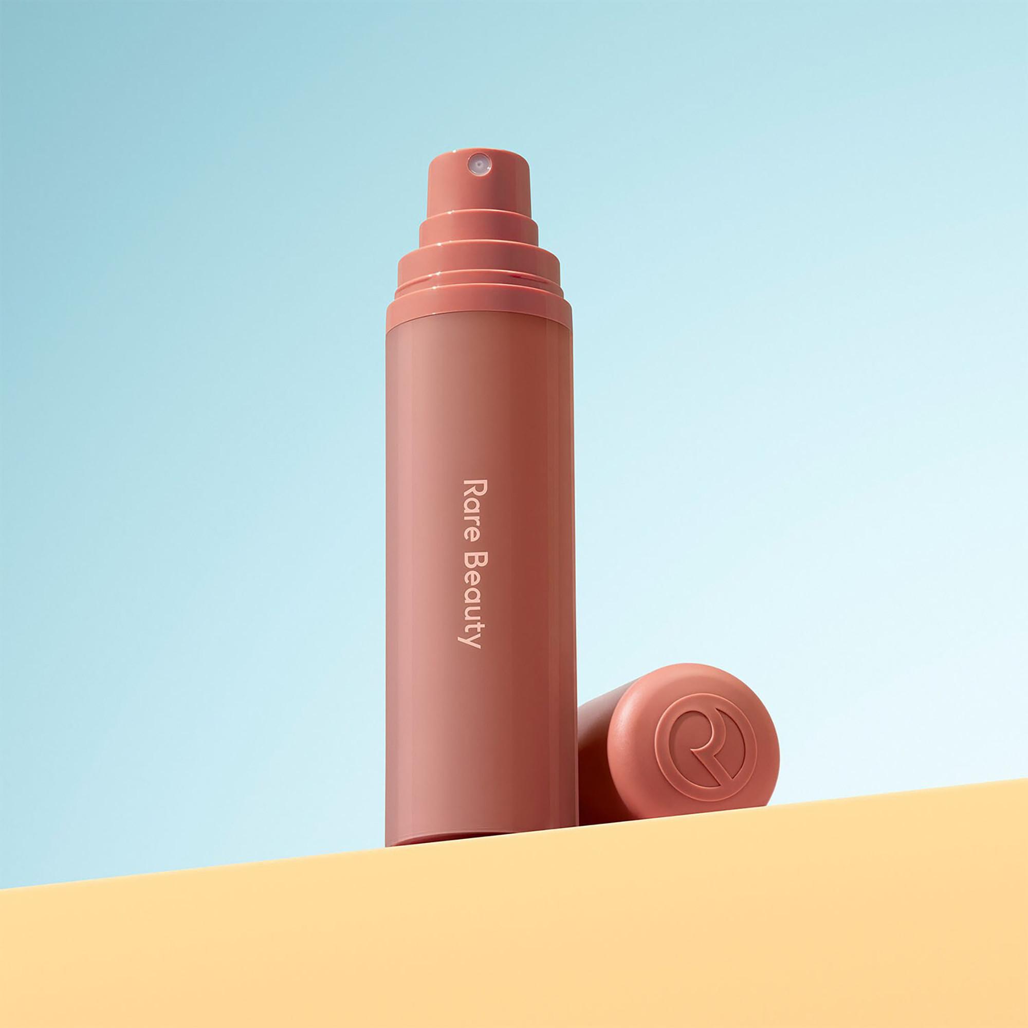 RARE BEAUTY  Find Comfort Awaken Confidence Bouncy Body Creme - Ricca crema per il corpo 