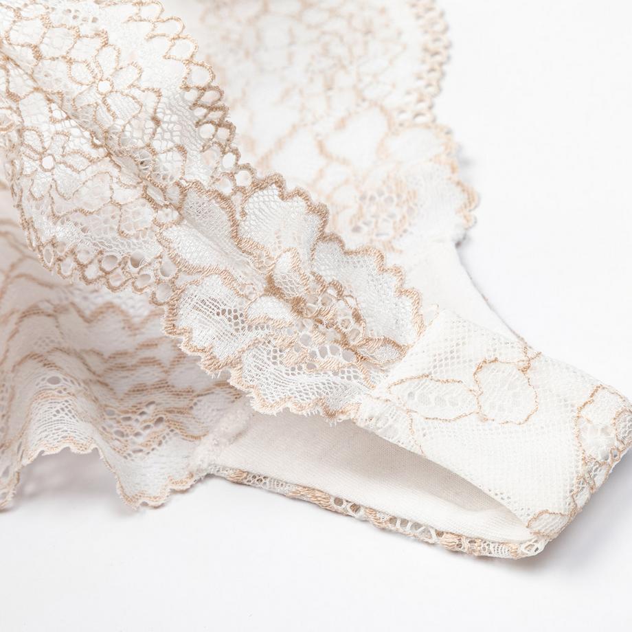 Manor Woman Perizoma String in Pizzo  