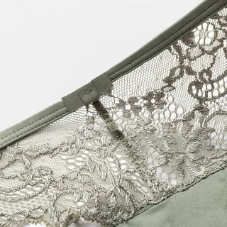 Manor Woman Perizoma String in Pizzo Floreale  