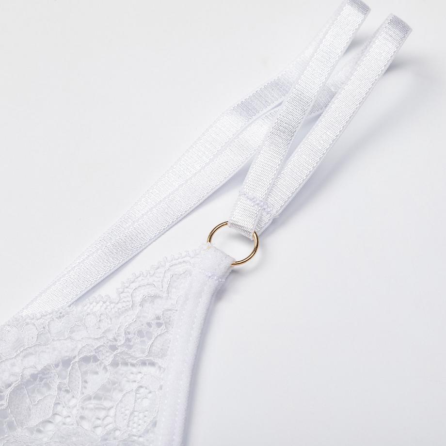 Manor Woman Spitzen String Tanga mit Zierschleife  