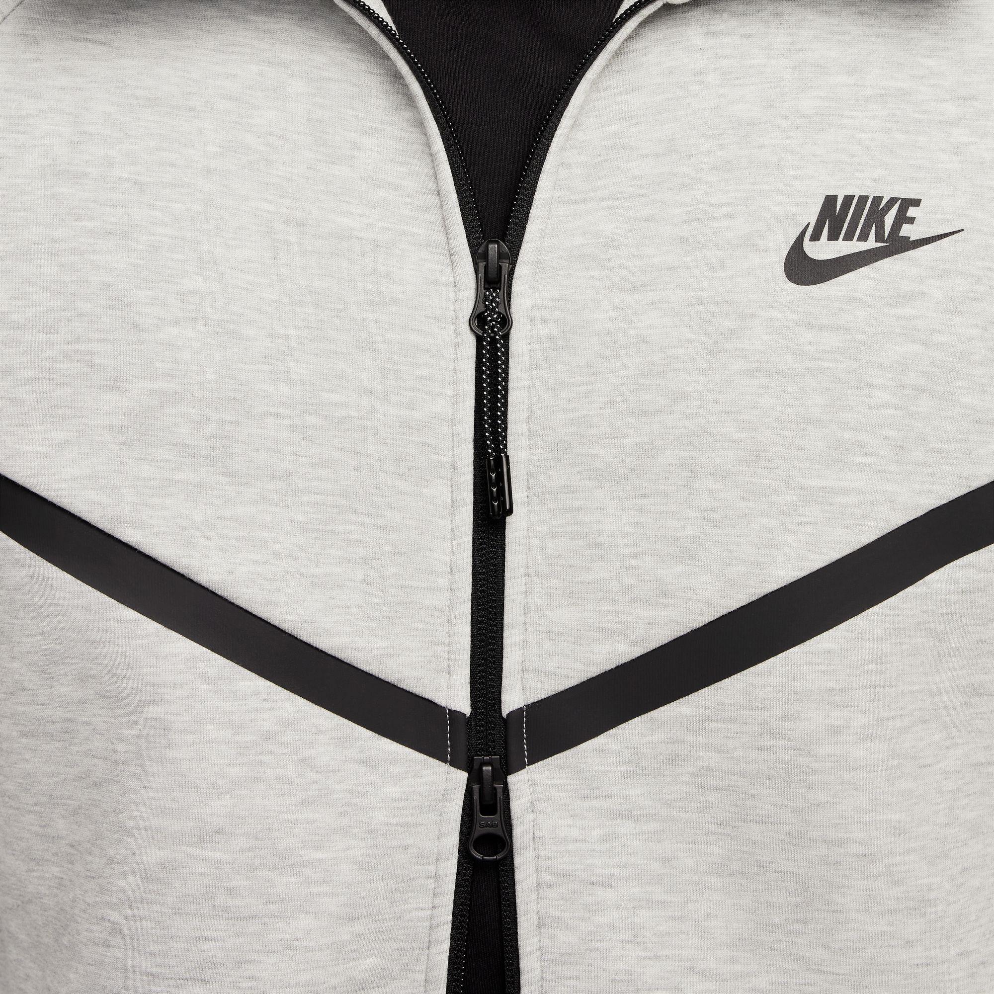 NIKE  Jacke mit Reissverschluss 