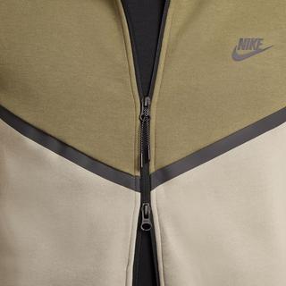 NIKE  Jacke mit Reissverschluss 