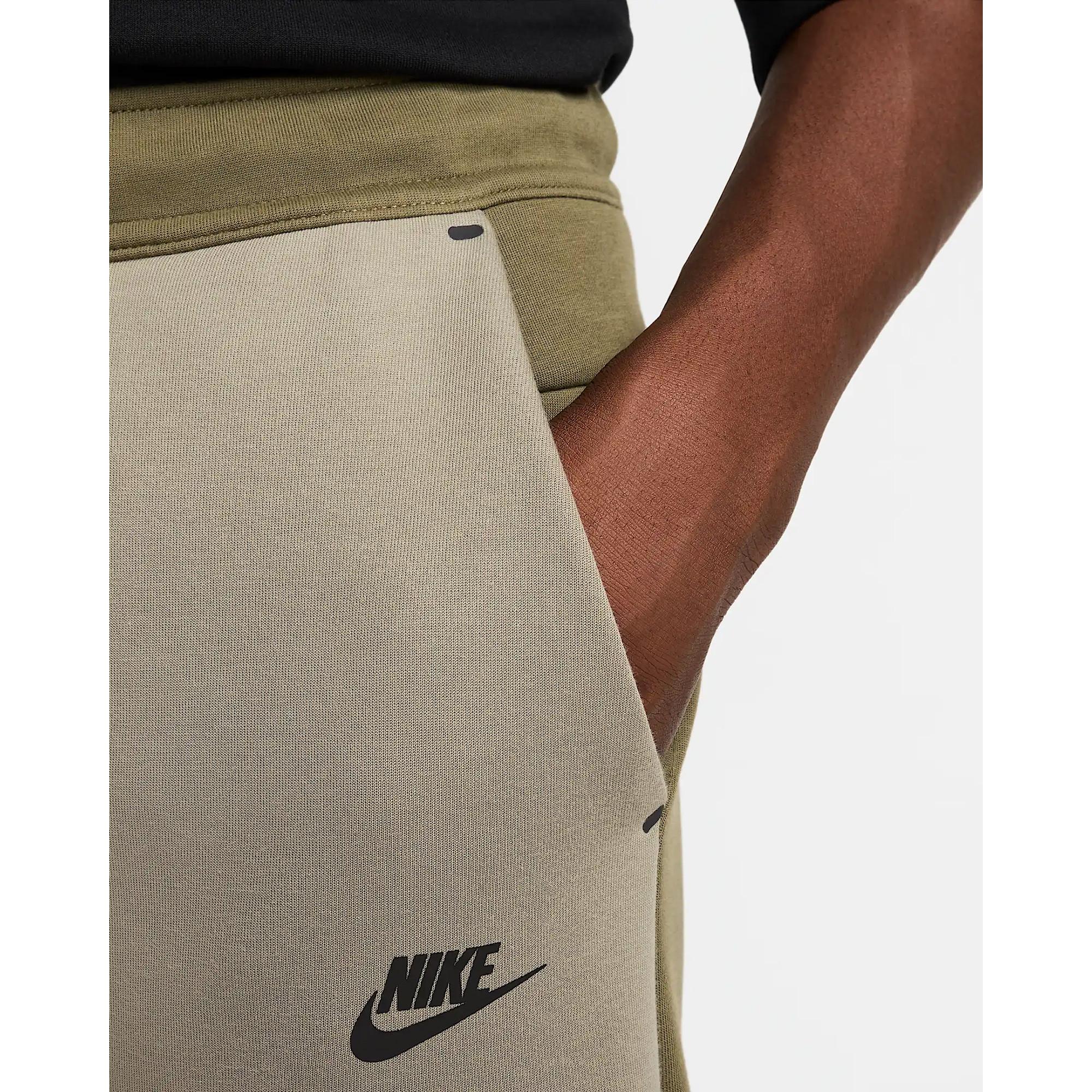 NIKE NIKE CLUB Pantalon de survêtement 