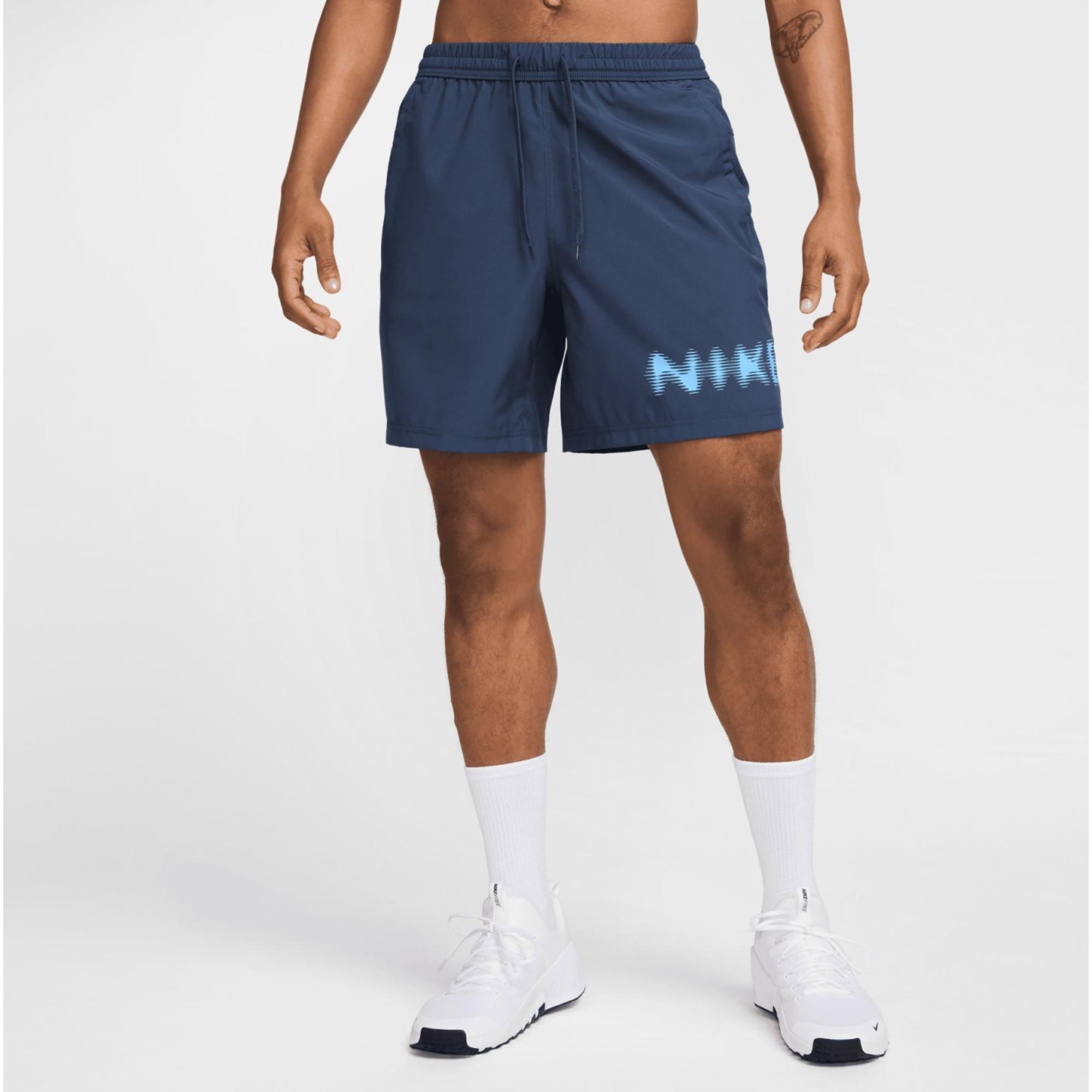 NIKE NIKE CLUB Pantaloncini 