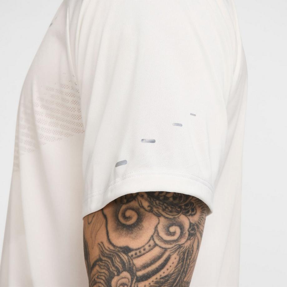 NIKE NIKE CLUB T-shirt girocollo, maniche corte 