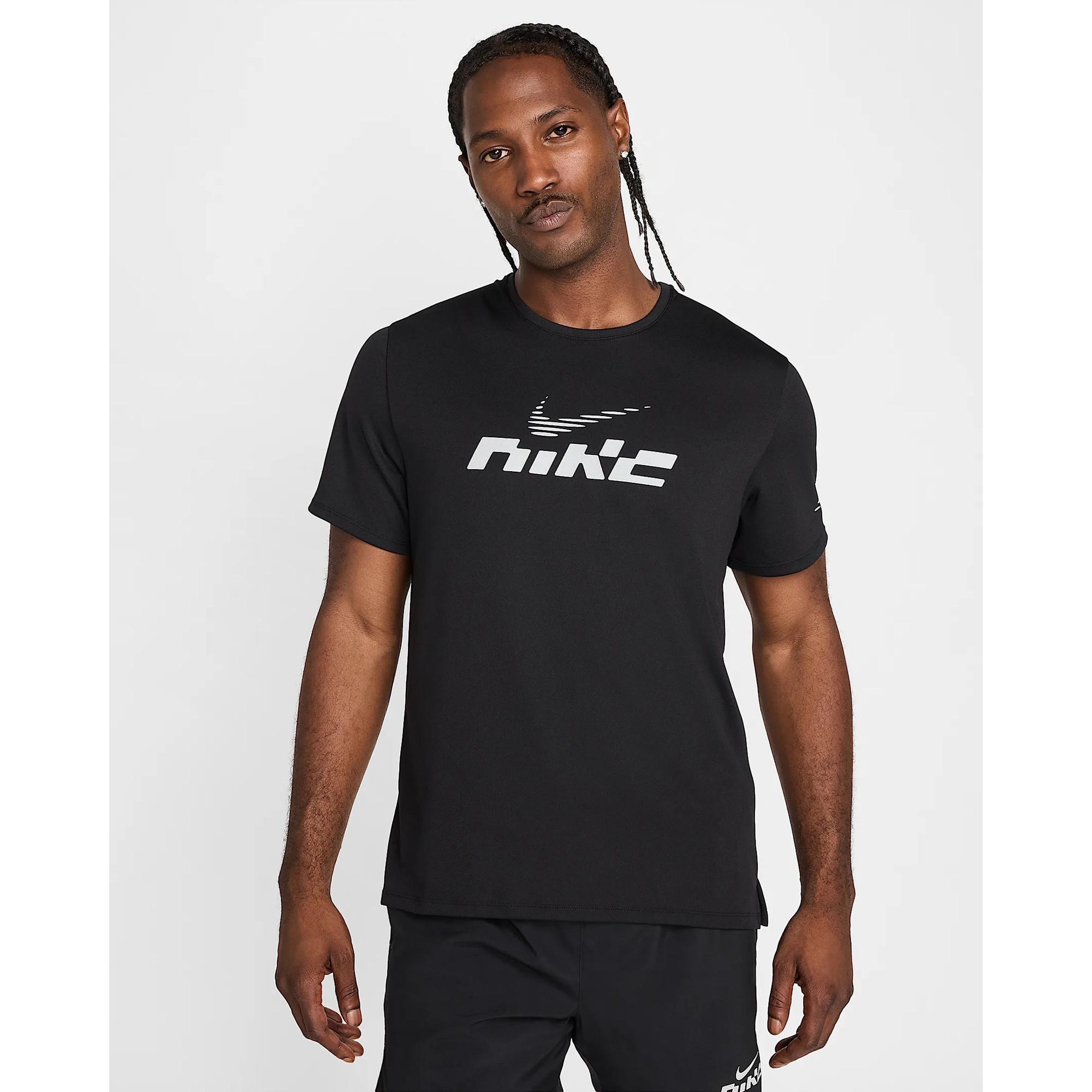 NIKE NIKE CLUB T-shirt, classic fit, senza maniche 