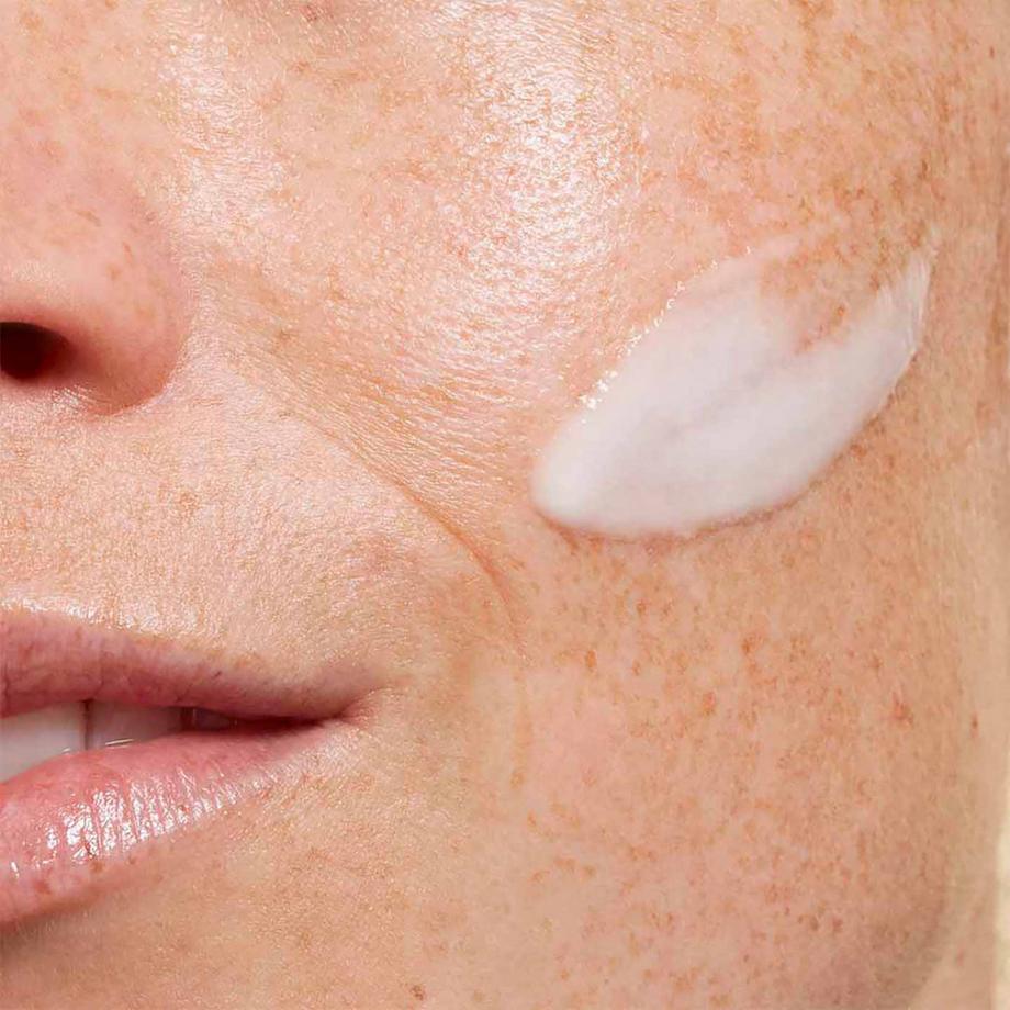 CLARINS  Bright Plus [Advanced] Sérum Expert - Strahlkraft intensivierendes Experten-Serum bei Pigmentflecken 