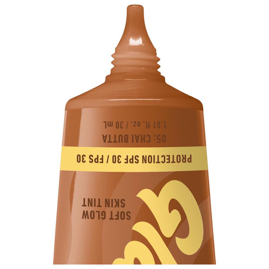 NYX-PROFESSIONAL-MAKEUP  Buttermelt Glaze Foundation LSF 30 