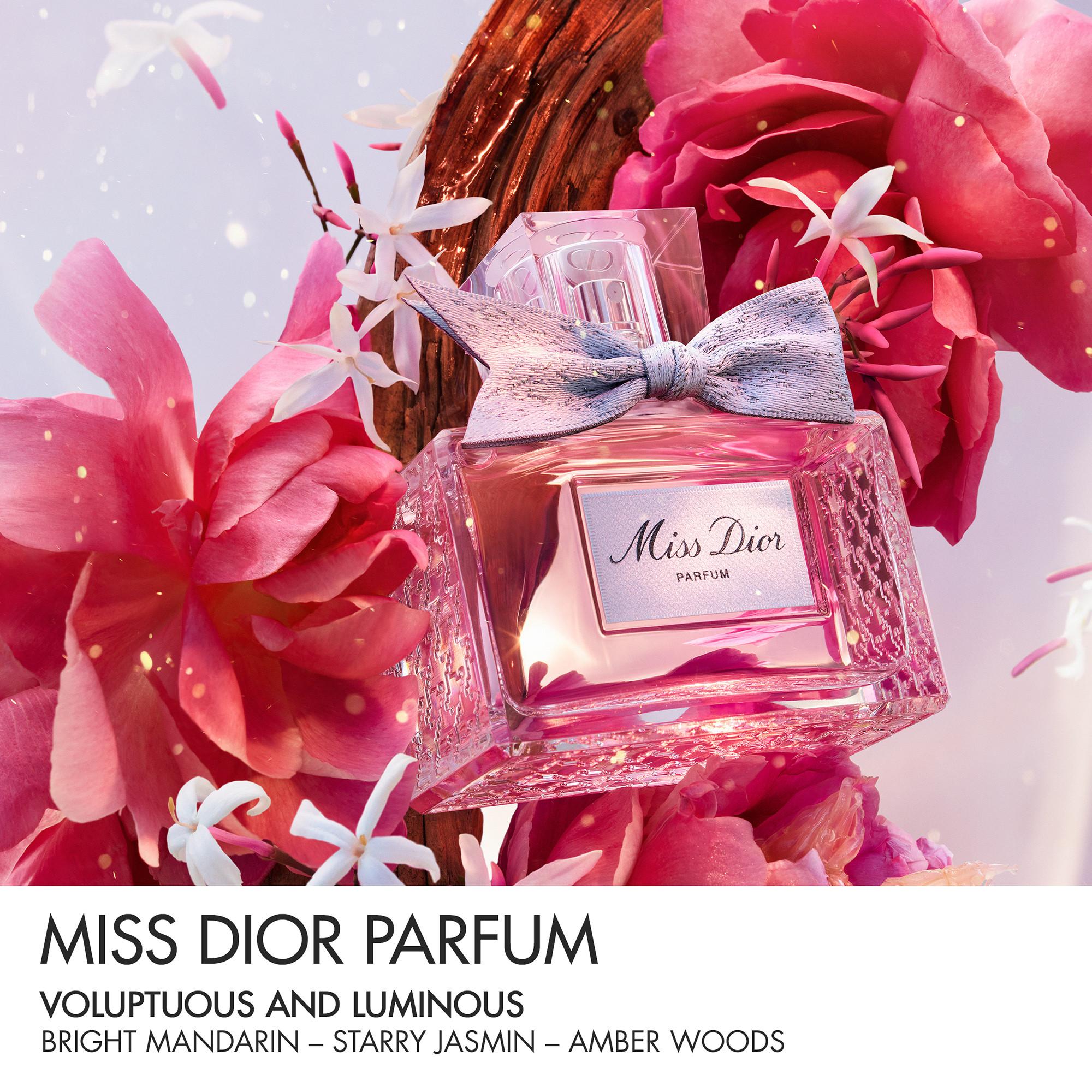 Dior Miss Dior Parfum Note floreali, fruttate e legnose intense 