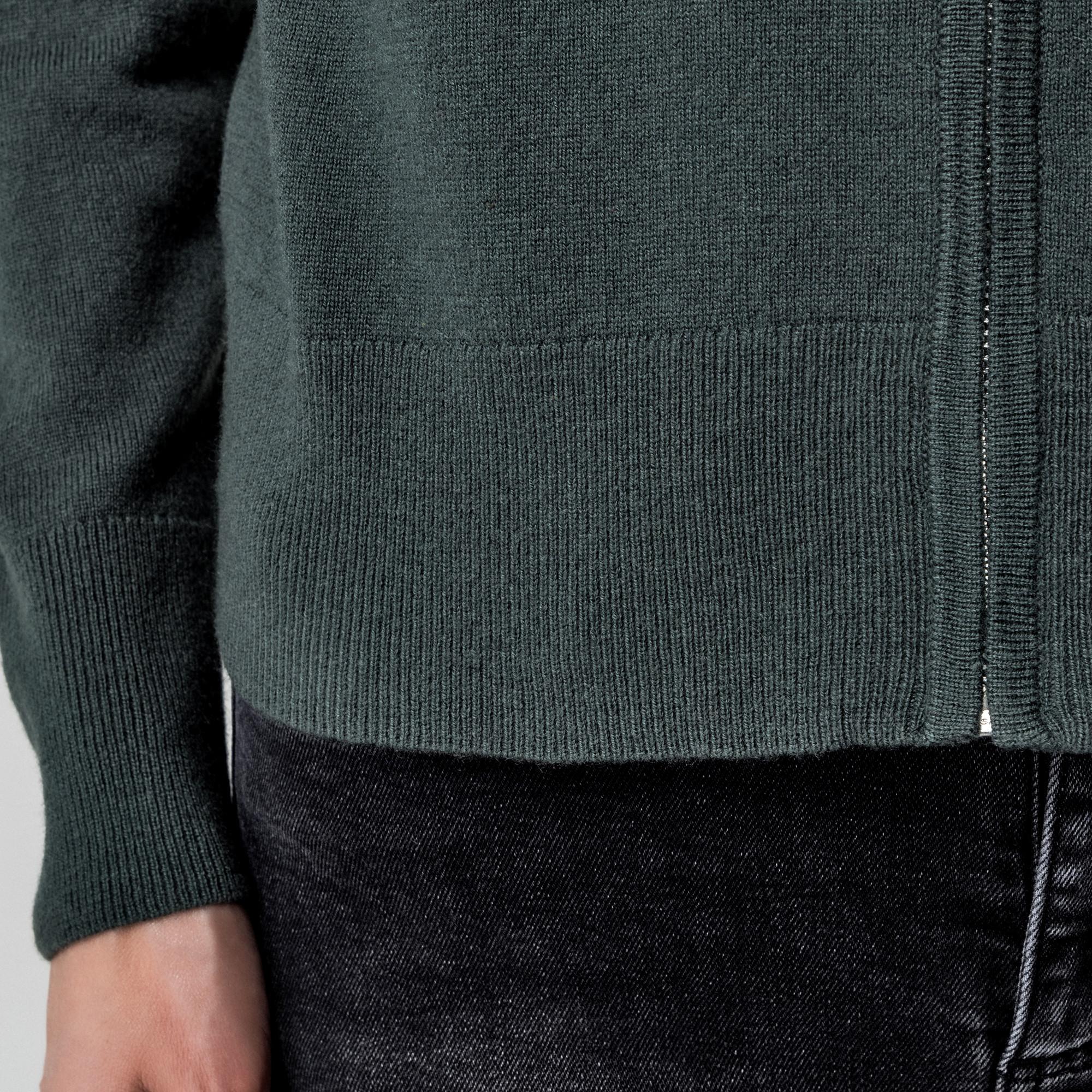 Manor Woman Gilet en tricot avec capuche  