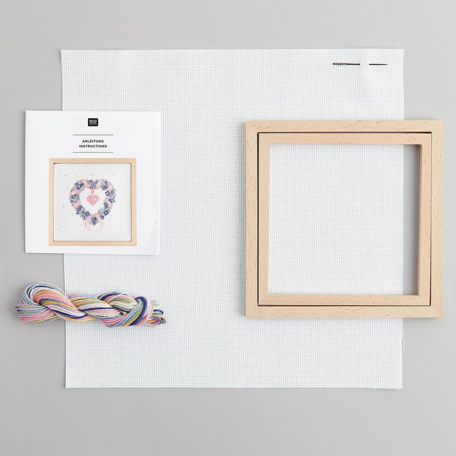RICO-Design Stickpackung Herzkranz 