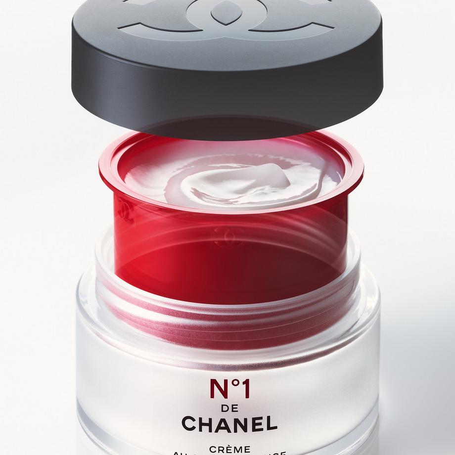 CHANEL N°1 DE CHANEL CRÈME AU CAMÉLIA ROUGE REPULPE – LISSE – PROTÈGE  