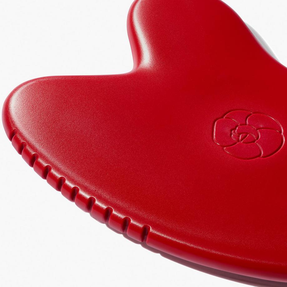 CHANEL N°1 DE CHANEL MASSAGE-ACCESSOIRE STÄRKT – STIMULIERT – GLÄTTET 