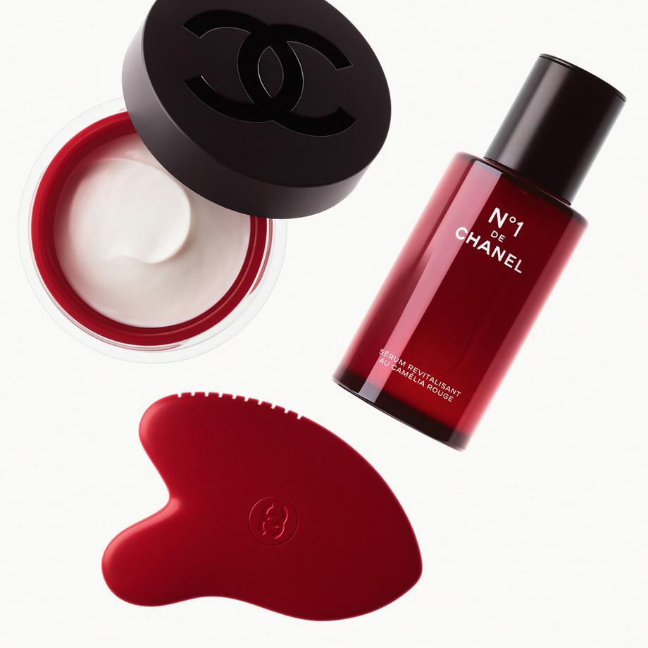 CHANEL N°1 DE CHANEL MASSAGE-ACCESSOIRE STÄRKT – STIMULIERT – GLÄTTET 