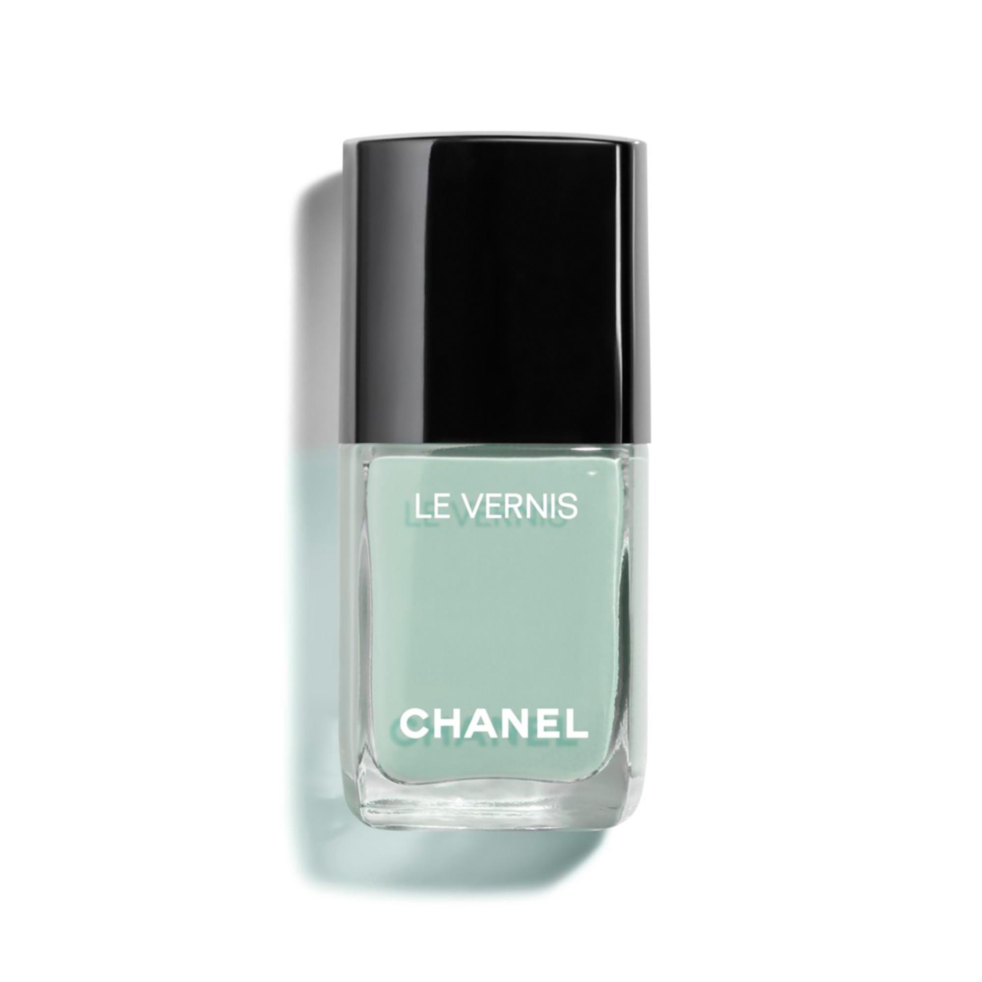 CHANEL LE VERNIS NAGELLACK – FARBE UND GLANZ MIT LANGEM HALT 