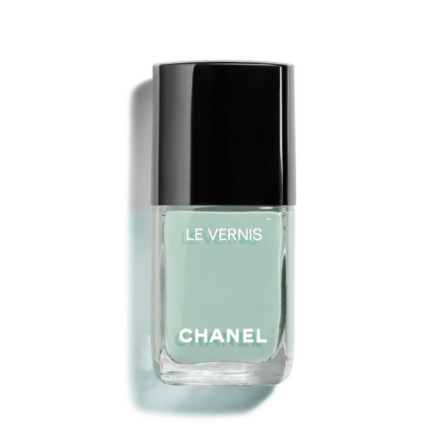 CHANEL LE VERNIS NAGELLACK – FARBE UND GLANZ MIT LANGEM HALT 